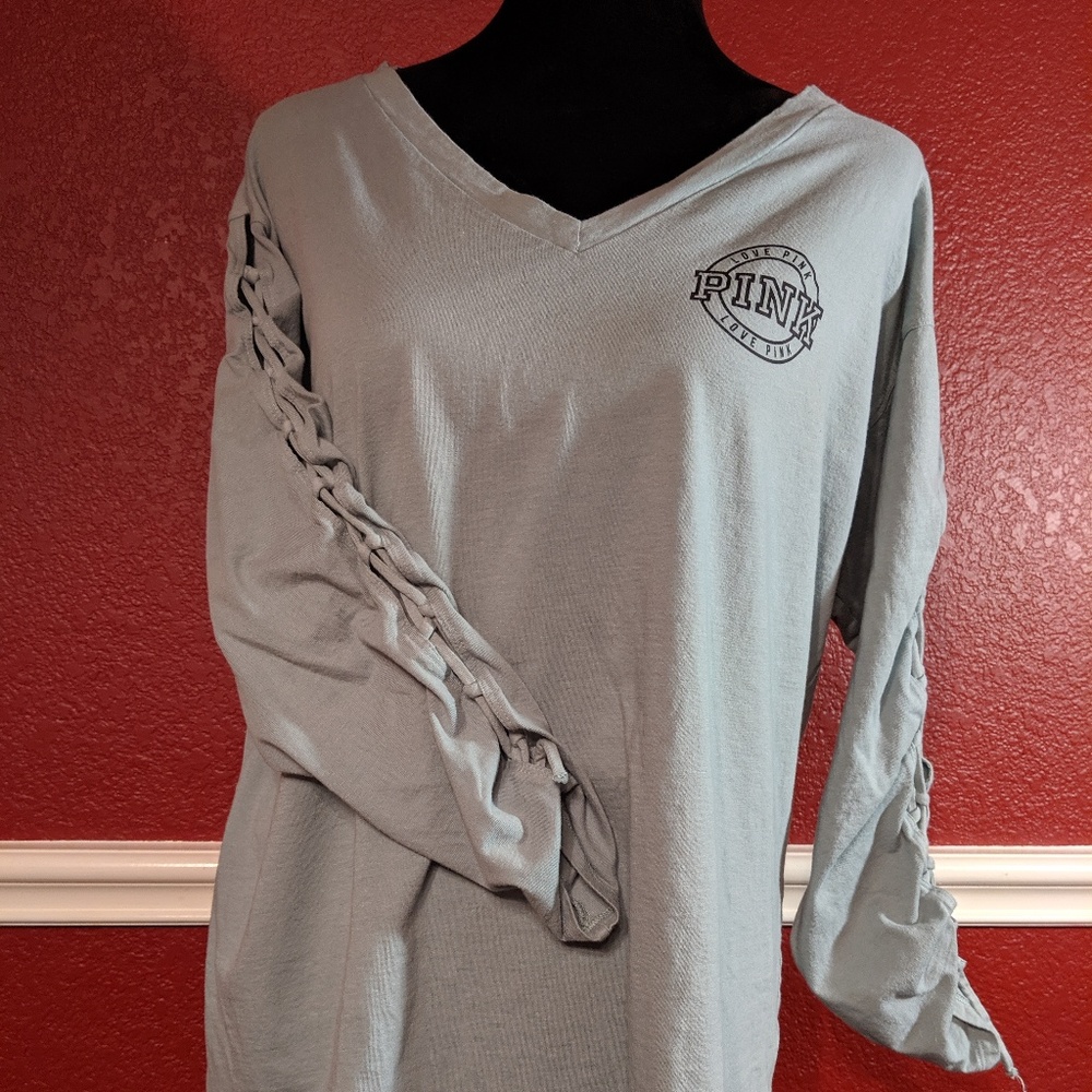 PINK Victoria's Secret long sleeved T-shirt. Lrg